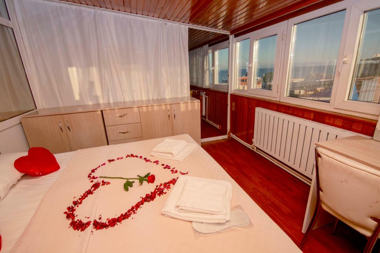 Desina Deluxe Apart Istanbul Exterior photo