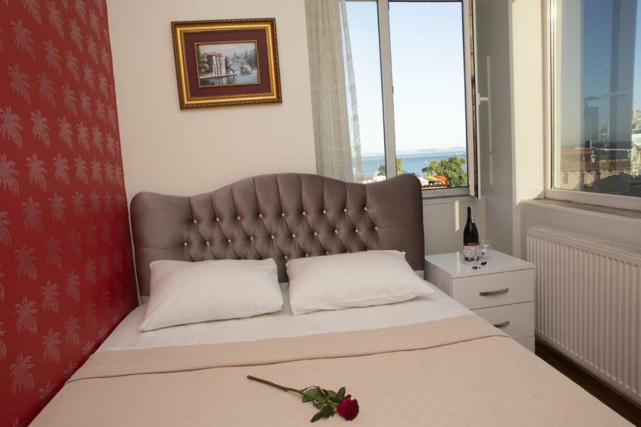 Desina Deluxe Apart Istanbul Exterior photo